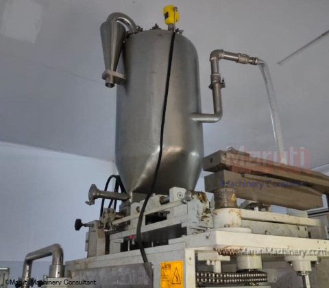 12-Track-Liquid-Pouch-Packing-Machine-4.jpg